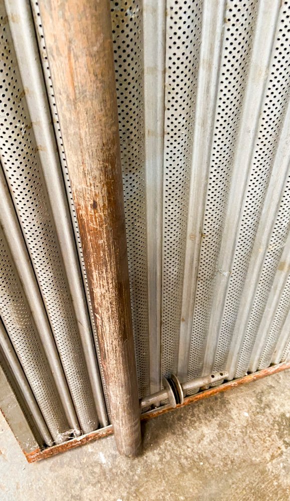 Pasamano de madera largo y resistente - imagen 3