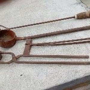 Crisol, Cuchara de Colada, Molde para Balas y Herrador de Ganado - imagen 1