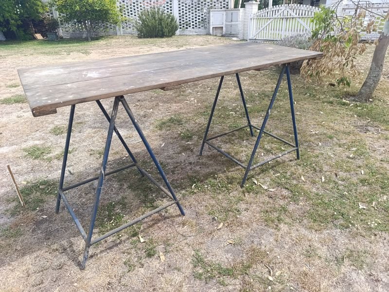 MESA DE TRABAJO EN MADERA Y METAL - imagen 2
