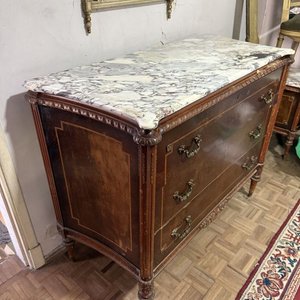 Cómoda Clásica de Madera con Tapa de Mármol y Detalles en Bronce - imagen 8