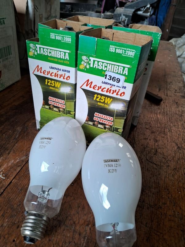 Lote siguiente: Lamparas de vapor de mercurio Taschibra 125W