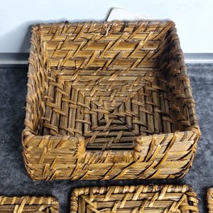 Caja Rústica de Ratán con 5 Posavasos - imagen 3