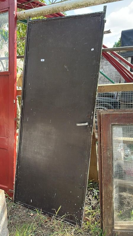 Item 897098 - Image 1