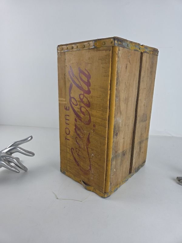 Antiguo casillero en madera de Coca Cola: una joya vintage - imagen 5