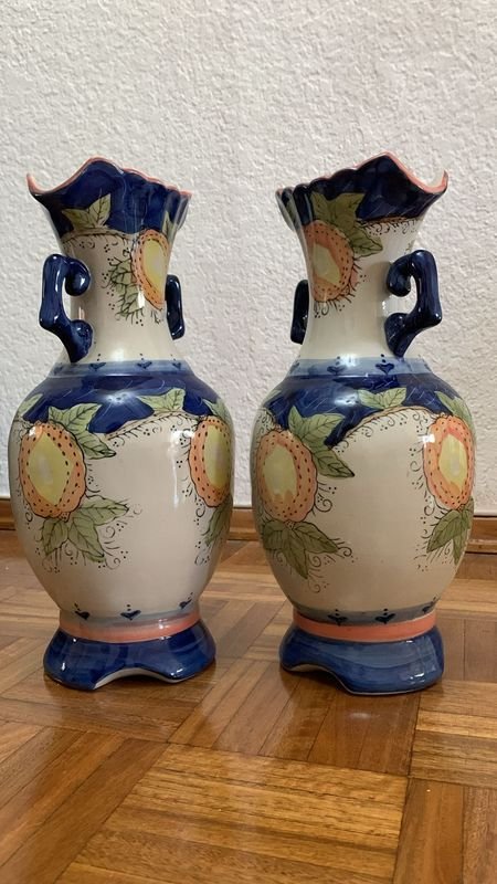 Jarrones antiguos de cerámica con diseño floral - imagen 3
