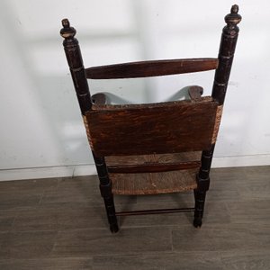 Sillón bajo de madera de pino con asiento de cardo y avería - imagen 7