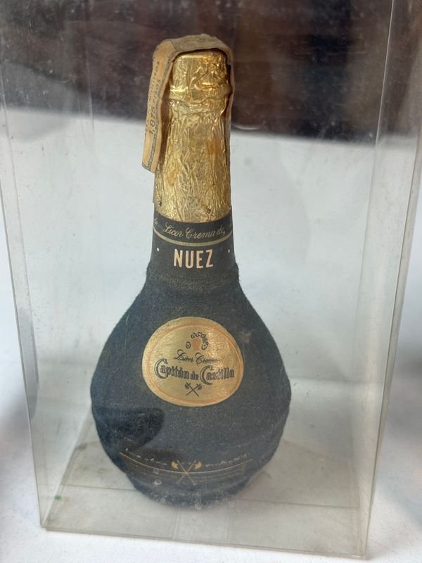 Colección de botellas pequeñas y únicas - imagen 9