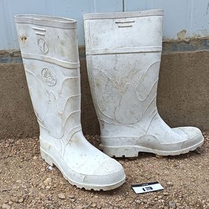 Dos Pares de botas lluvia PVC Talle 37 - Detalles de Uso - imagen 2