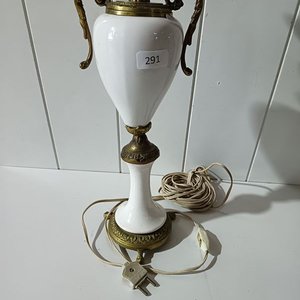Lámpara de Mesa Antigua de Porcelana Blanca y Bronce - imagen 6