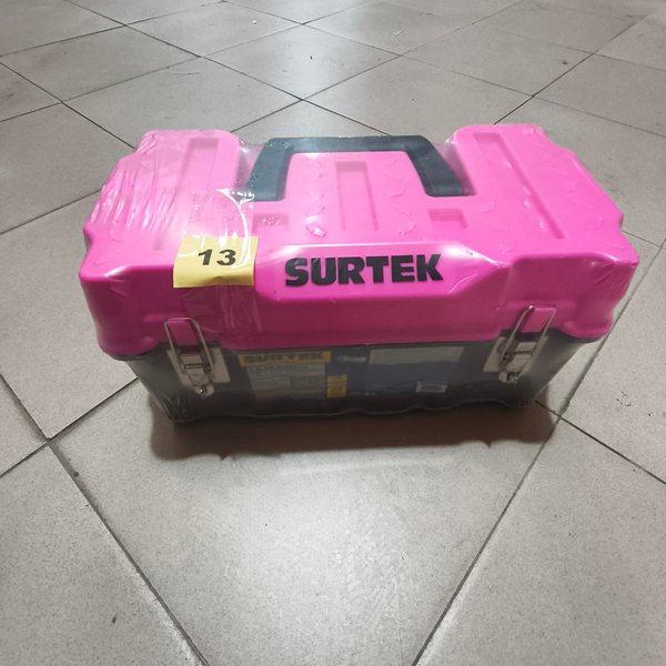 Caja de Herramientas Surtek Rosa y Negra con Tapa y Manija - imagen 1