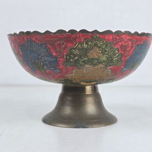Lote de 6 piezas decorativas: 2 jarrones grandes, 3 floreros grabados y cuenco esmaltado - imagen 7