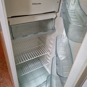 Heladera Electrolux RDE 31 Blanca 56x56x153 cm - imagen 5