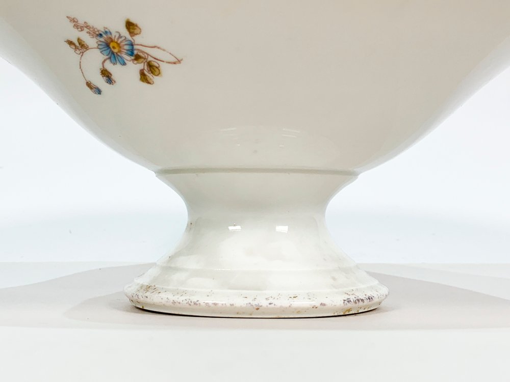Porcelana francesa con decoración floral y central pie - imagen 2