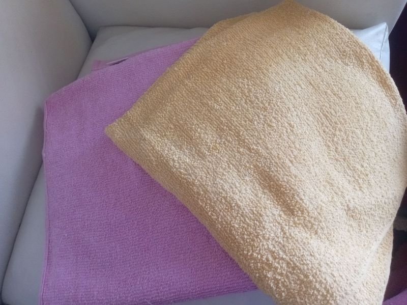 Set de 2 Toallas de Baño Nuevas (70x140 cm)