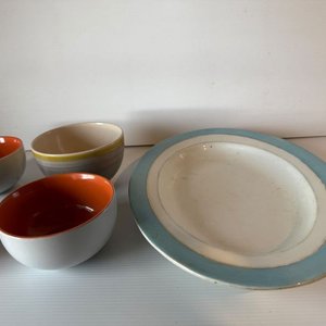 Set de 4 Bowls y Fuente Ovalada de Loza - imagen 3