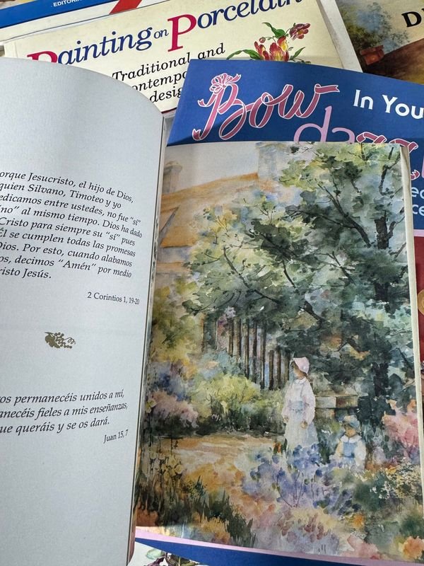 Gran lote de libros y artesanías en inglés - imagen 8