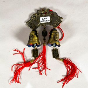 Campana Oriental Doble con Borlas Rojas - imagen 2