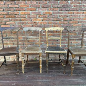 Lote siguiente: Lote de 4 Sillas de Madera Antiguas