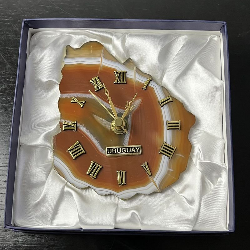 Reloj de amatista en caja con detalles artesanales - imagen 3