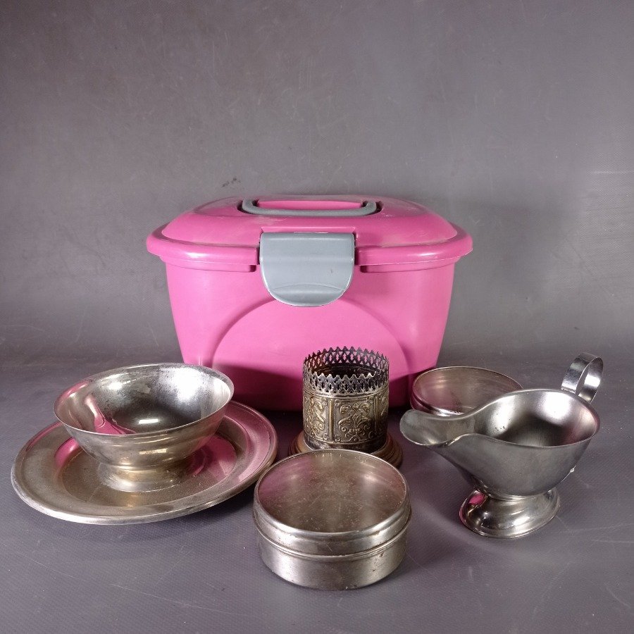 Item 16615 - Image 0