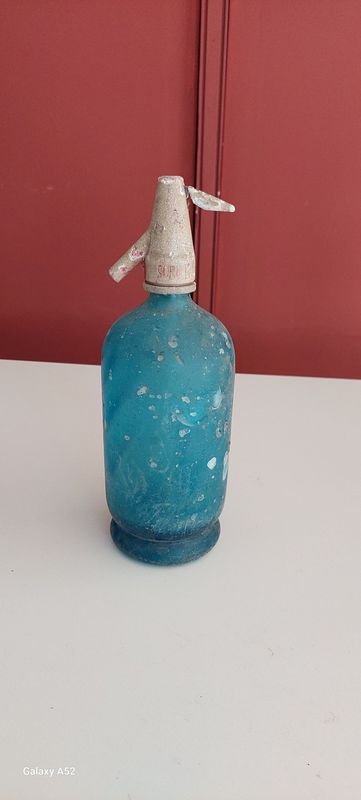 Botella de vidrio sifon con mecanismo y etiqueta - imagen 1