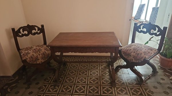 Mesa y butacas en robles - Muebles de madera - imagen 7