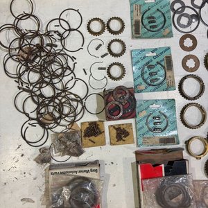 Sincronizadores y Repuestos Varios de Bronce para Automóviles - imagen 3