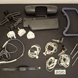 Lote siguiente: Lote de Auriculares Philips, Electrónica, Adaptadores y Brocas