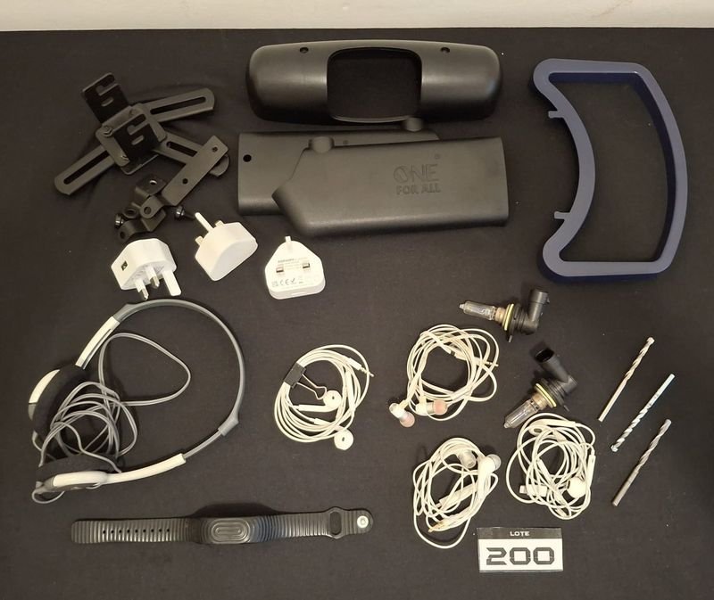 Lote de Auriculares Philips, Electrónica, Adaptadores y Brocas