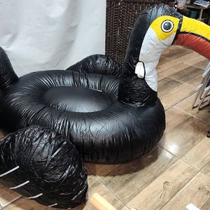 Inflable Grande de Piscina o Playa Modelo Tucán Negro - imagen 3