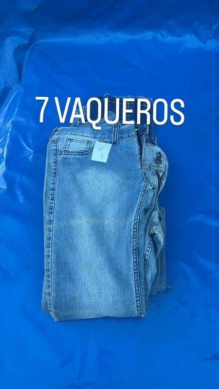 Ropa de jeans en buen estado - imagen 3