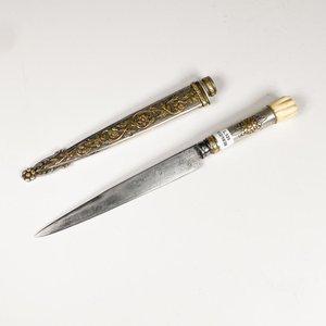 Cuchillo Criollo de Colección con Cabo de Plata y Oro y Vaina Decorada - imagen 1