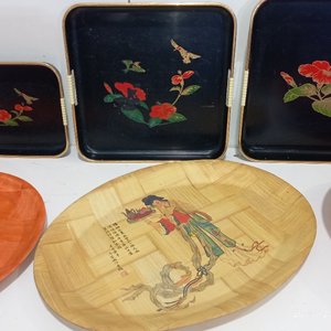 Set de 6 Bandejas y Fuentes Decorativas con Motivos Florales y Colibríes - imagen 4
