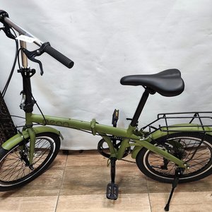 Bicicleta Plegable Verde Rodado 20 con Parrilla y 7 Cambios - imagen 5
