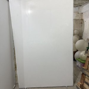 Lote de Paneles Blancos con Estructura Metálica - imagen 2