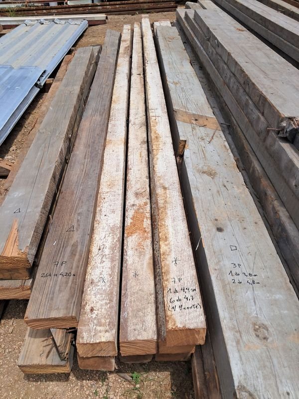 Lote siguiente: Tirantes de (4x3) de pinotea en excelente condición