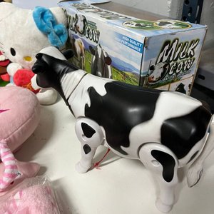 Lote de Juguetes Varios: Peluches, Puzzle, Vaca y Más - imagen 8