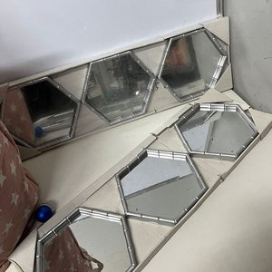 Lote Navideño: Bolso con Adornos, Espejos Hexagonales y Bolas Decorativas - imagen 9