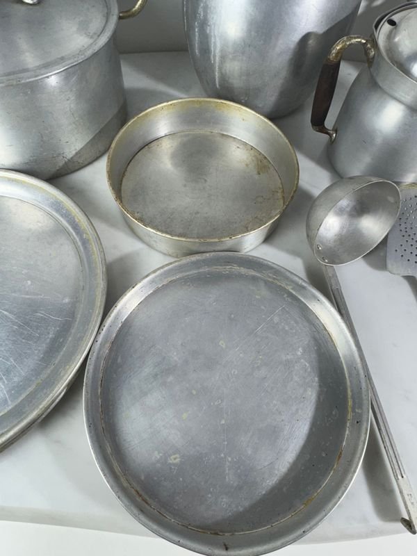 Gran lote de aluminio de cocina en buen estado - imagen 6