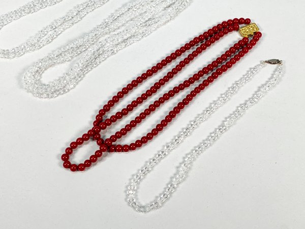 Collar de perlas y joyas variadas - imagen 2