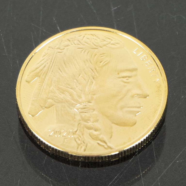 Lote siguiente: Moneda de Estados Unidos Liberty - Medidas: 4cm