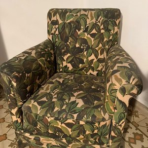 Lote siguiente: Sillón Antiguo Tapizado con Hojas Verdes