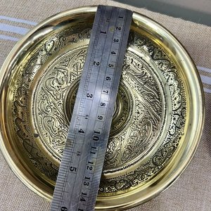 Lote de 5 Ceniceros y Bandejas Antiguas de Metal - imagen 7