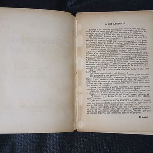 Libro "Gambeteando frente al gol" de Luis Scapinachis - Anécdotas Deportivas - imagen 2