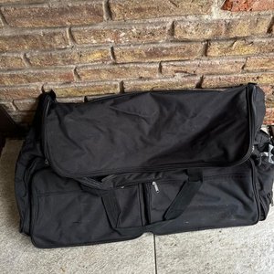Bolso de Viaje Skyway Negro con Ruedas y Bolsillos - imagen 4