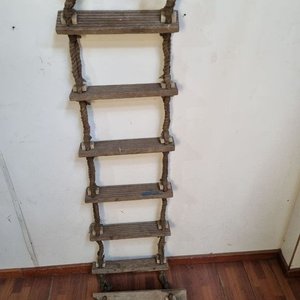 Escalera Marinera Rústica con Peldaños de Madera y Soga Gruesa - imagen 2