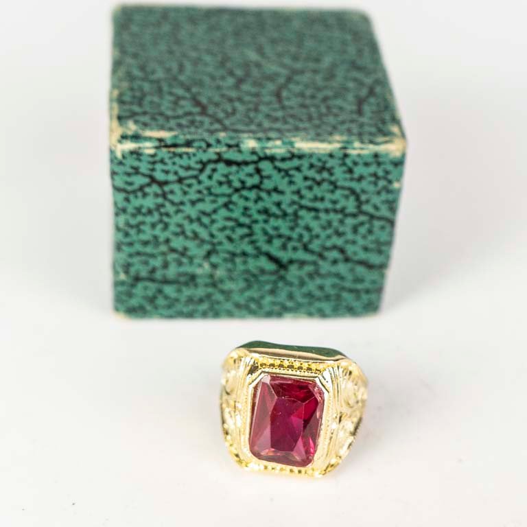 Anillo de fantasía con piedra roja - imagen 2