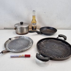 Lote anterior: Lote de Utensilios de Cocina: Cacerola, Sartén y Dos Parrillas