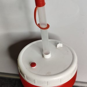 Lote siguiente: Vaso o Botellita Coca-Cola Roja con Tapa y Sorbete