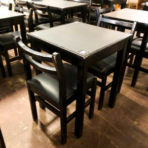 Conjunto de Mesas y Sillas Negras para Comedor o Oficina - imagen 3